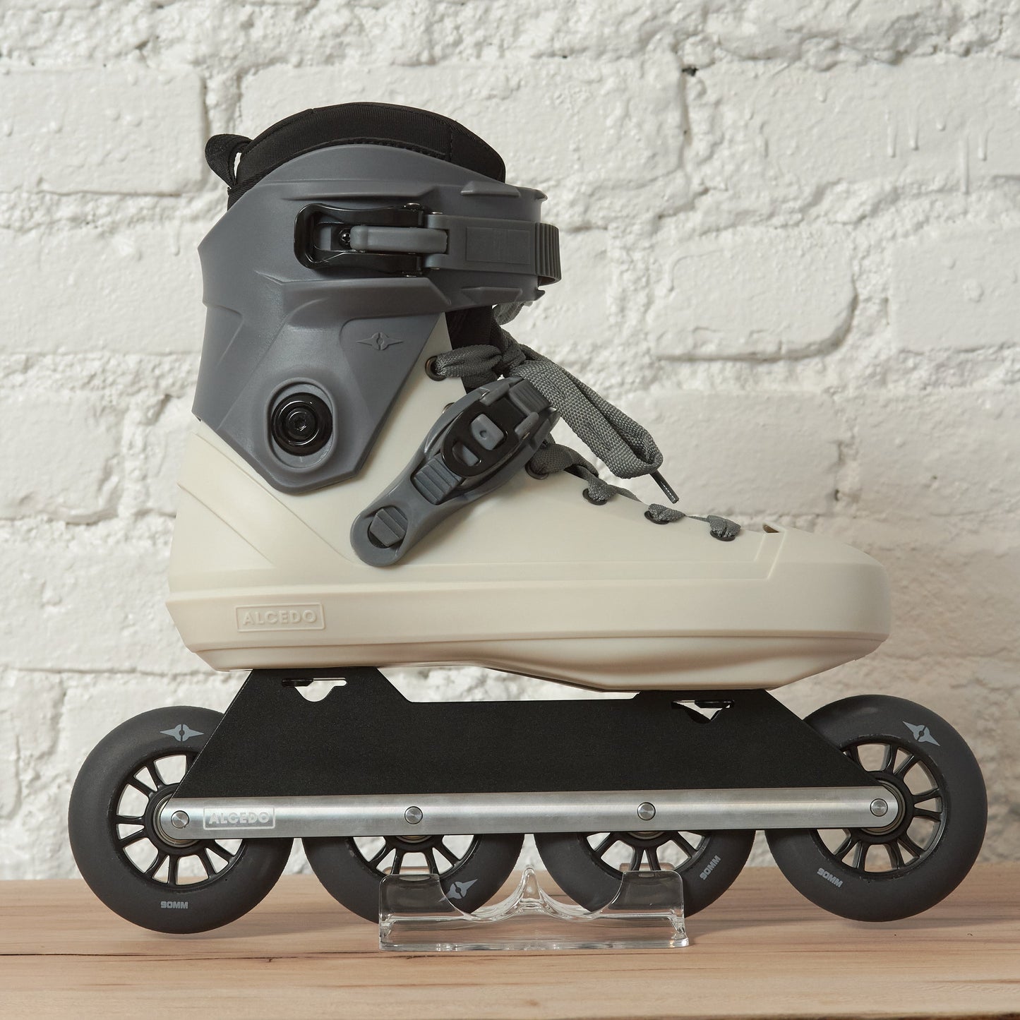 Micro Alcedo One 90 Skate Gray/White