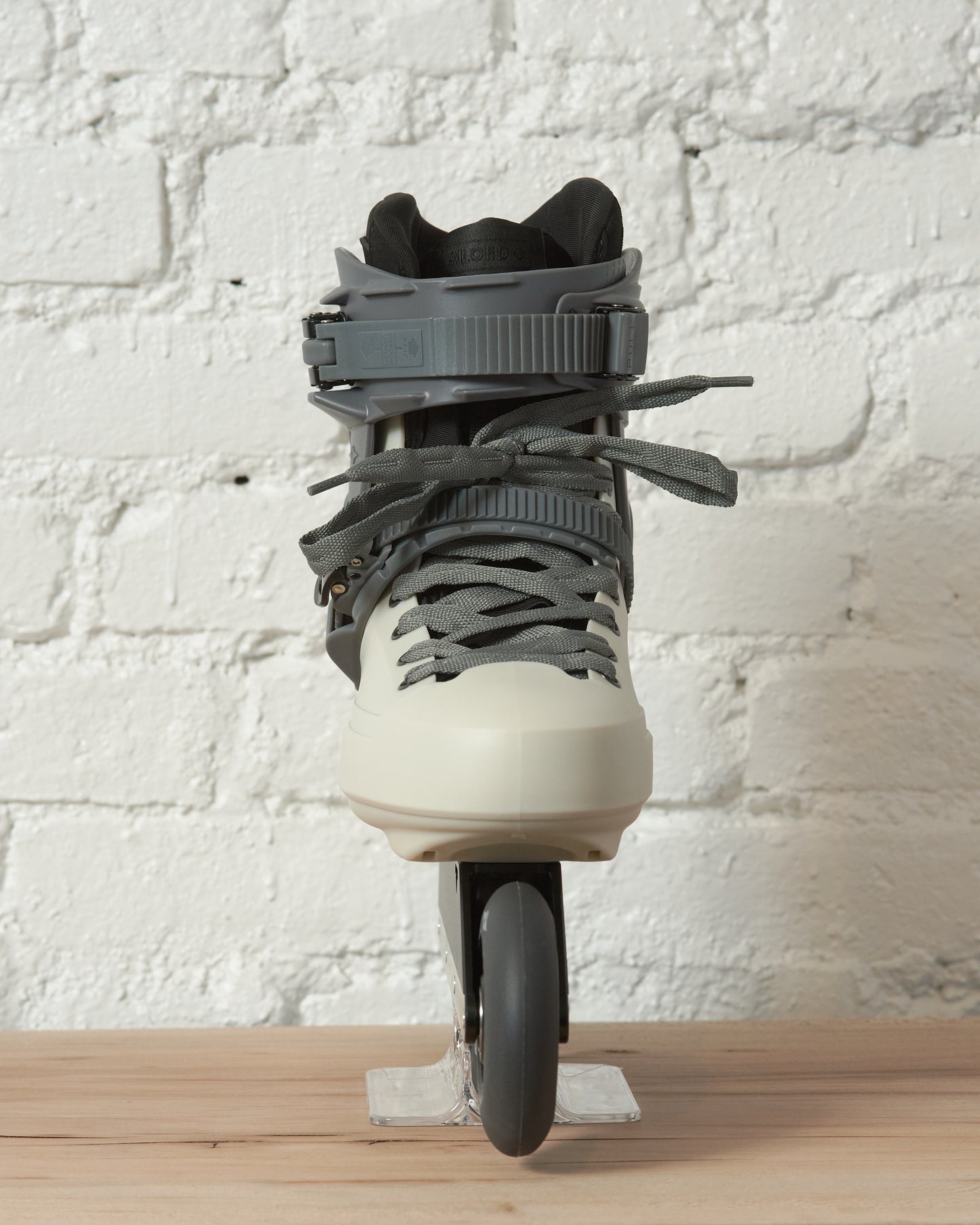 Micro Alcedo One 90 Skate Gray/White